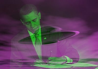 Обаму просят признать существование инопланетян