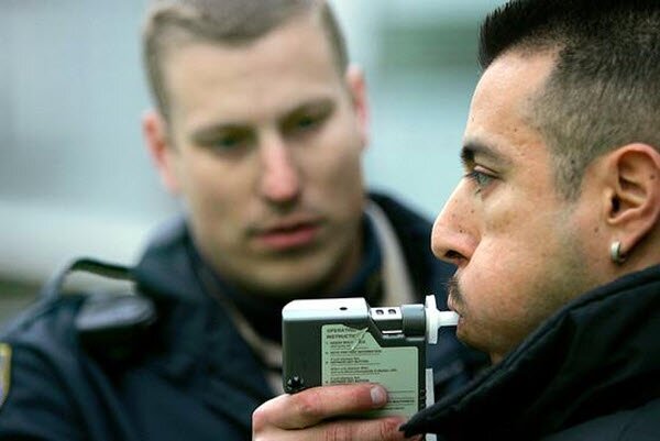 1151 В Голландии на автомобили алкоголиков установят специальные иммобилайзеры